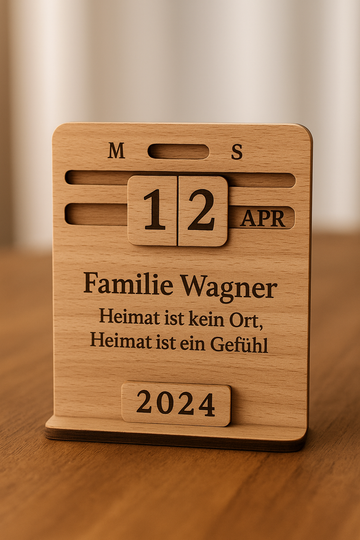 📆 Personalisierter Holz-Kalender – Zeit stilvoll im Blick behalten