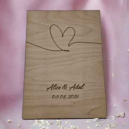 A4 Holzgravur, Herz mit Name/Datum, personalisiertes Geschenk