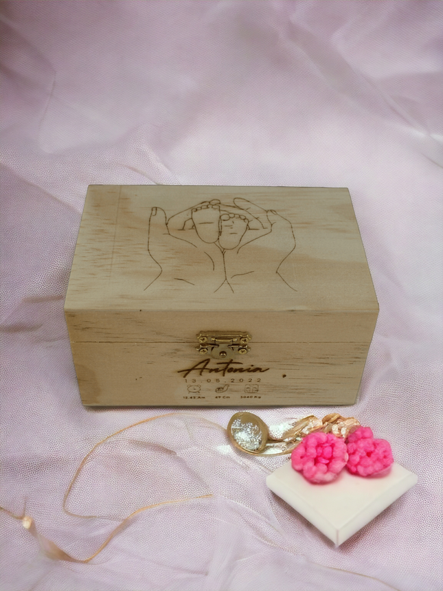 Graviertes Holzkästchen für Taufe personalisiert Rosen Holzbox - Styon