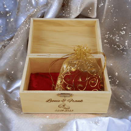 Hölzerne Hochzeitstauben Box & personalisiertes Herz Holzbox - Styon