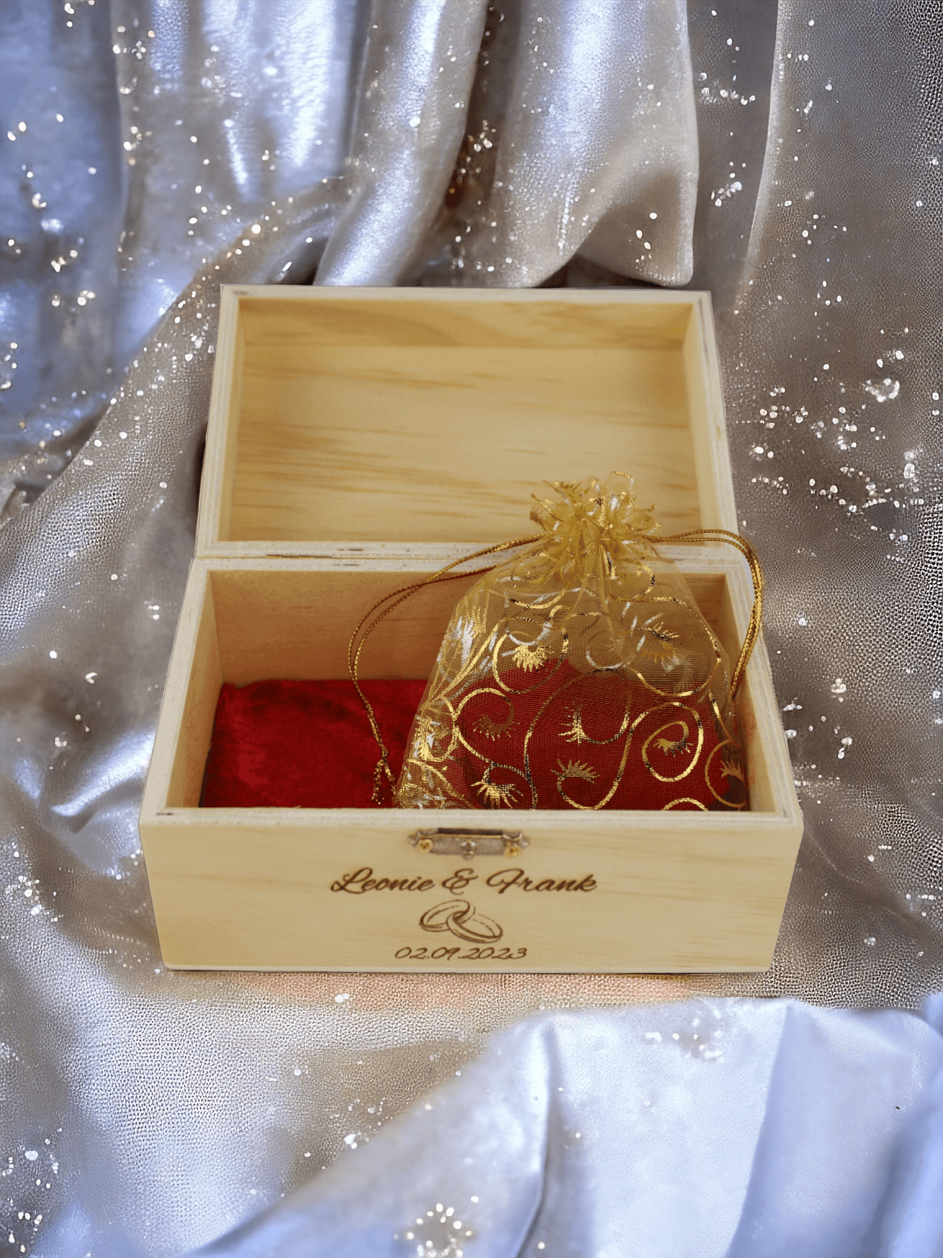 Hölzerne Hochzeitstauben Box & personalisiertes Herz Holzbox - Styon