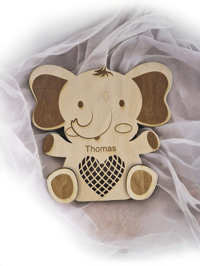 Personalisierte Holzkiste in Form eines Elefanten für Süßigkeiten