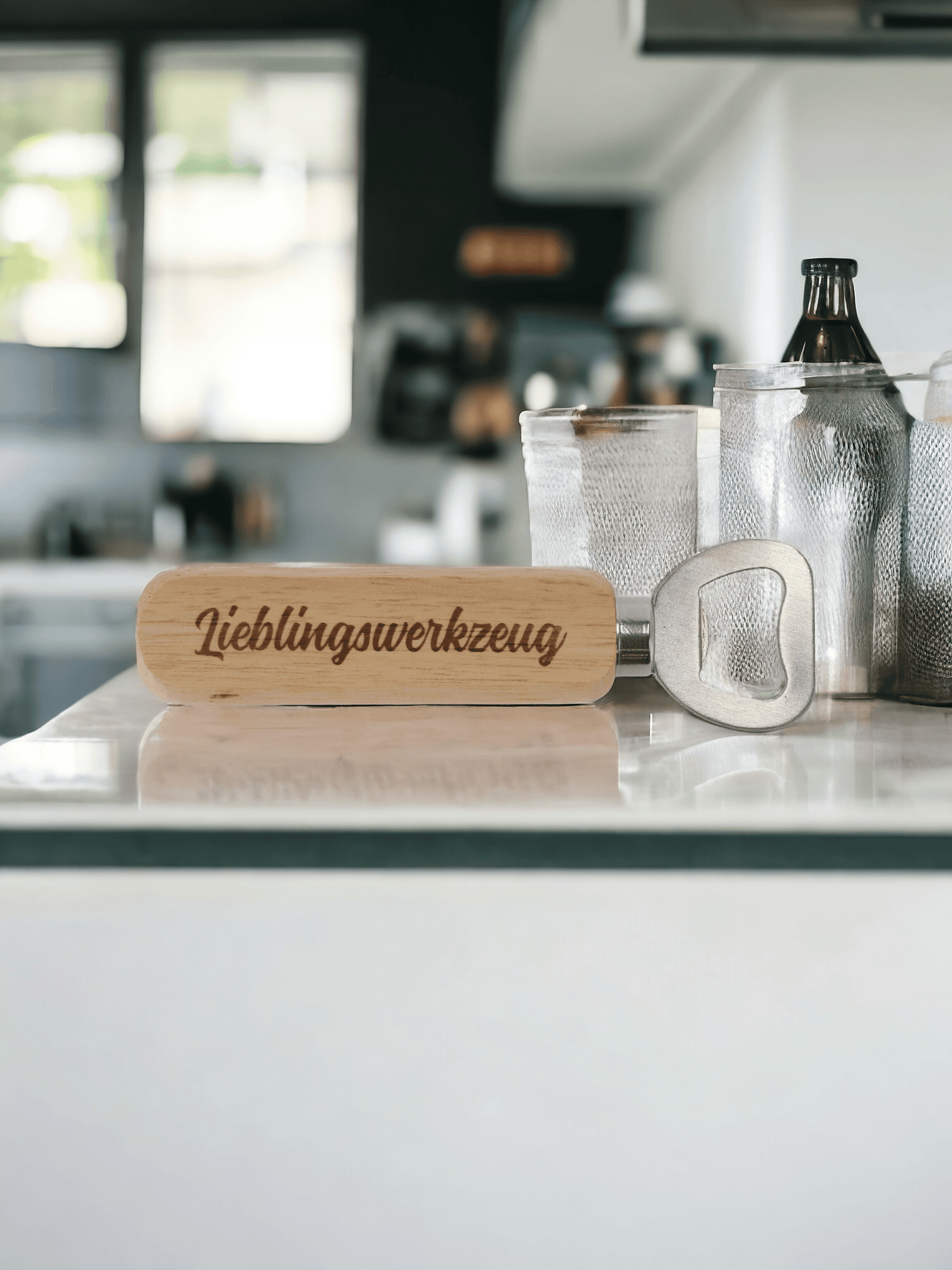 Bierflaschenöffner, Holz mit Text, - Styon