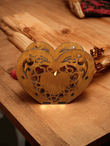 Kerzenhalter aus Holz mit Herzen, deko, geschenk - Styon