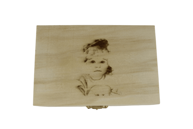 Personalisierte gravierte Baby-Portrait-Holzbox - Styon