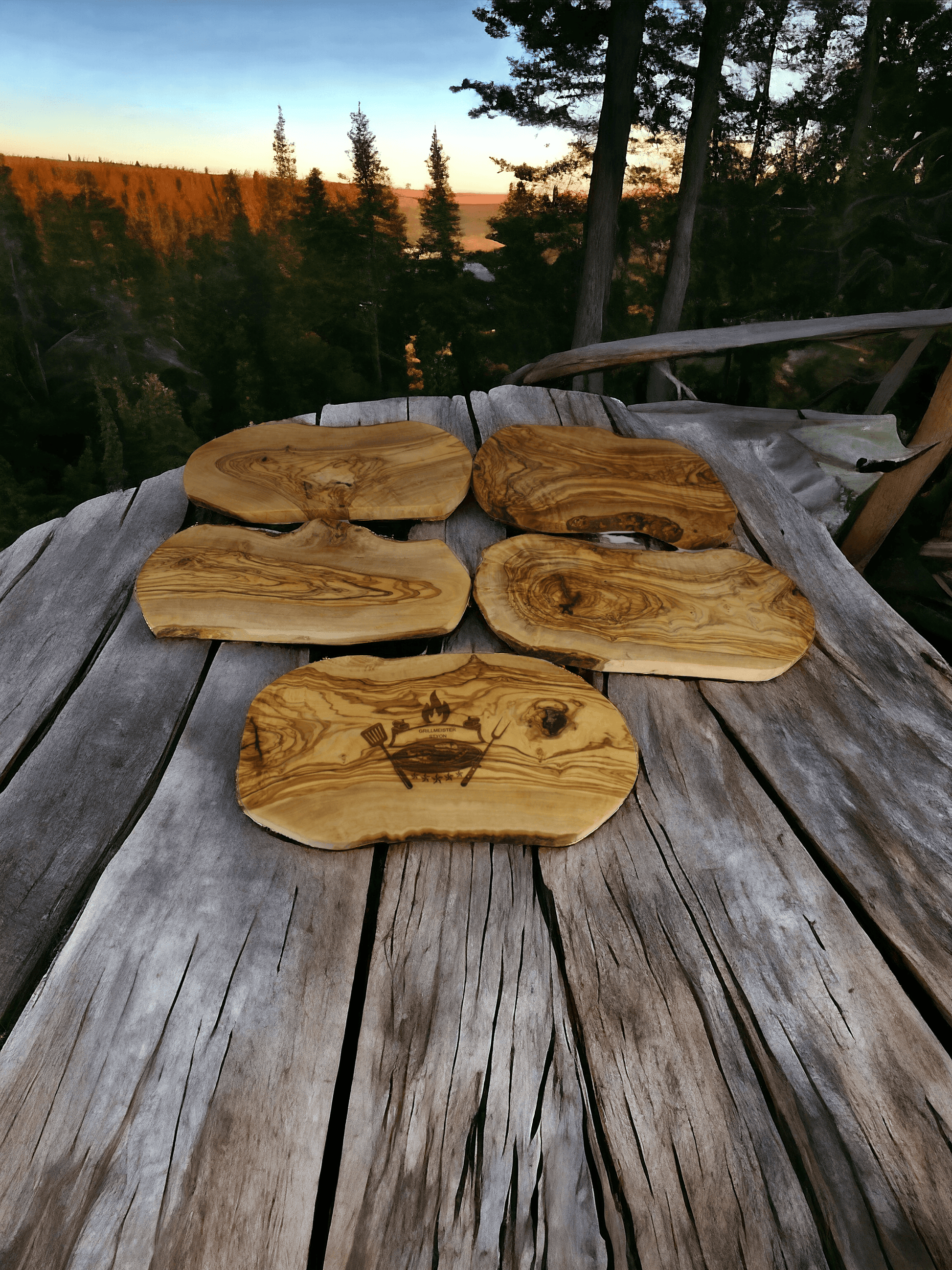 Personalisiertes Maslin Holzschneidebrett mit Namen - Styon