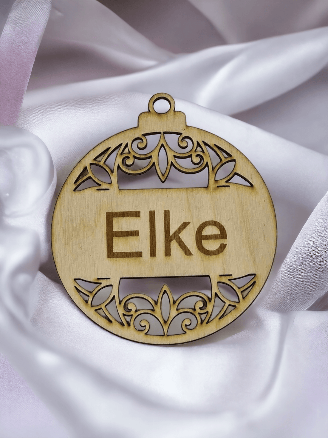 Personalisiertes Weihnachtsornament aus Holz mit Gravur - Styon