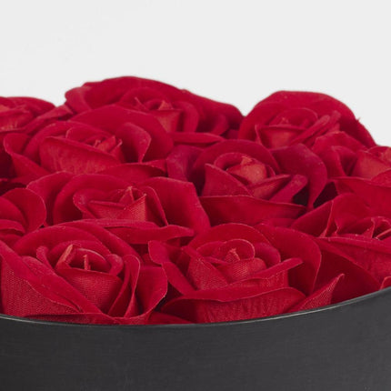 Schachtel mit 12 künstlichen roten Rosen - Styon
