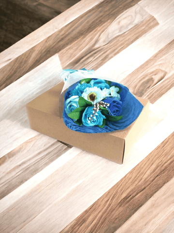 Seife Blumenstrauß in Box - blau Geburtstag Geschenk - Styon